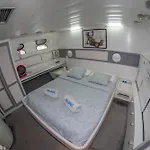 Charter Boat 船上ホテル バルセロナ