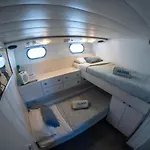 船上ホテル Charter Boat