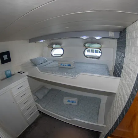 Charter Boat Båthotell Barcelona