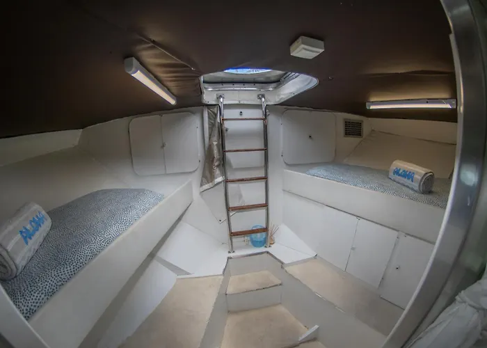 Charter Boat * Barcelone